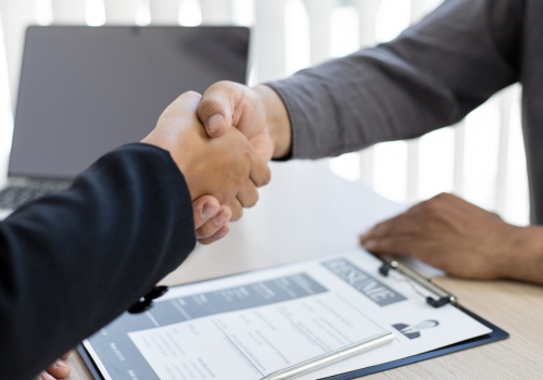 Tips Mudah Cari Lowongan Kerja Lewat Perusahaan Outsourcing bagi Fresh Graduate
