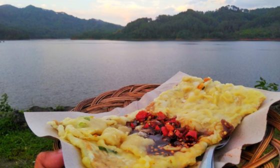 Menikmati Mendoan Super Besar Dan Lezat Di Tepian Waduk Sempor Kebumen 20 Mendoan Kebumen Waduh Sempor