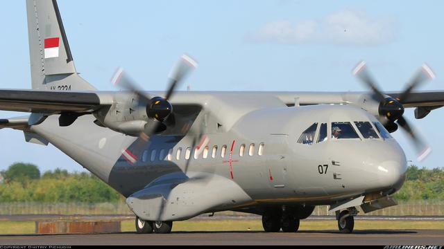 teknologi militer indonesia - Pesawat CN-235